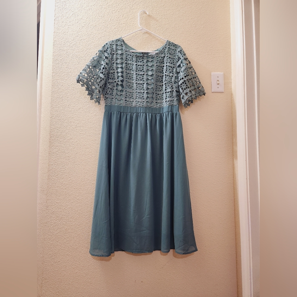 Polagram Lace Midi Dress